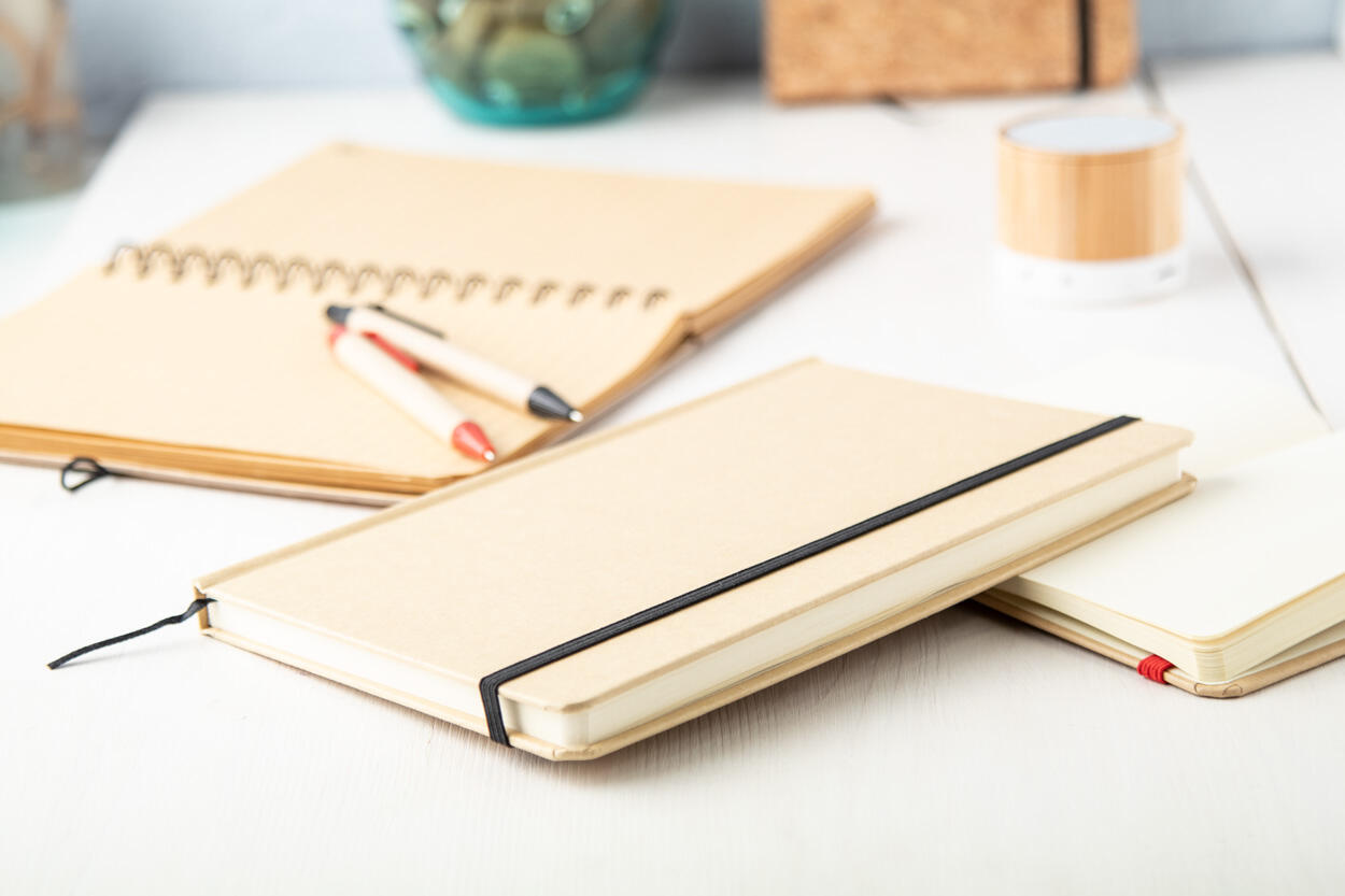 Rokovnik Prunus A5 AP781196 black 147×210×15 mm-1