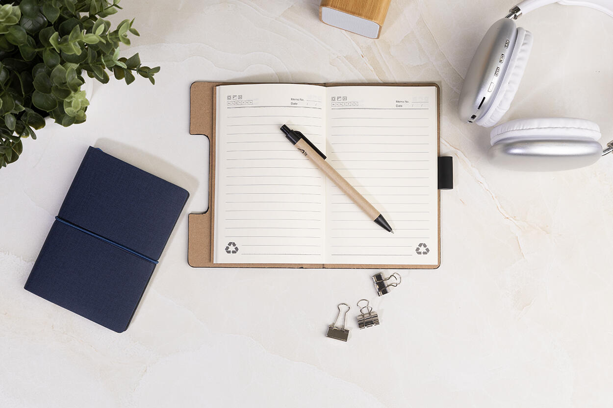 Rokovnik Reesy AP800771 black-6