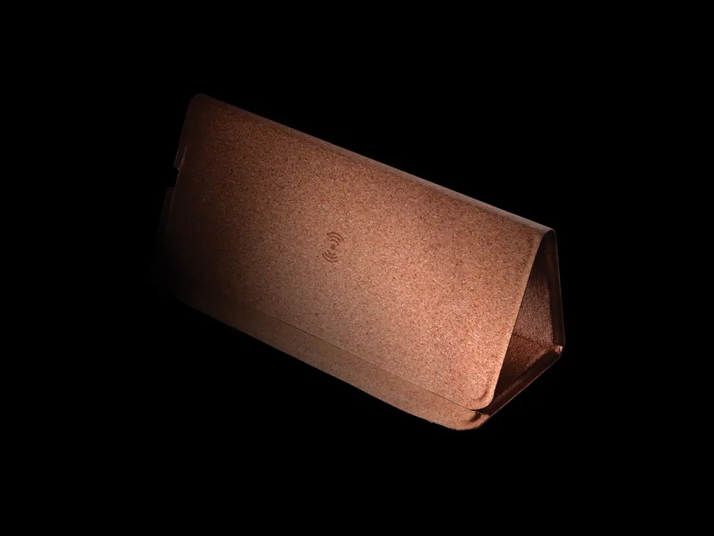 Podloga za miš od pluta i stalak za bežično punjenje od 10 W P308.51 brown-9