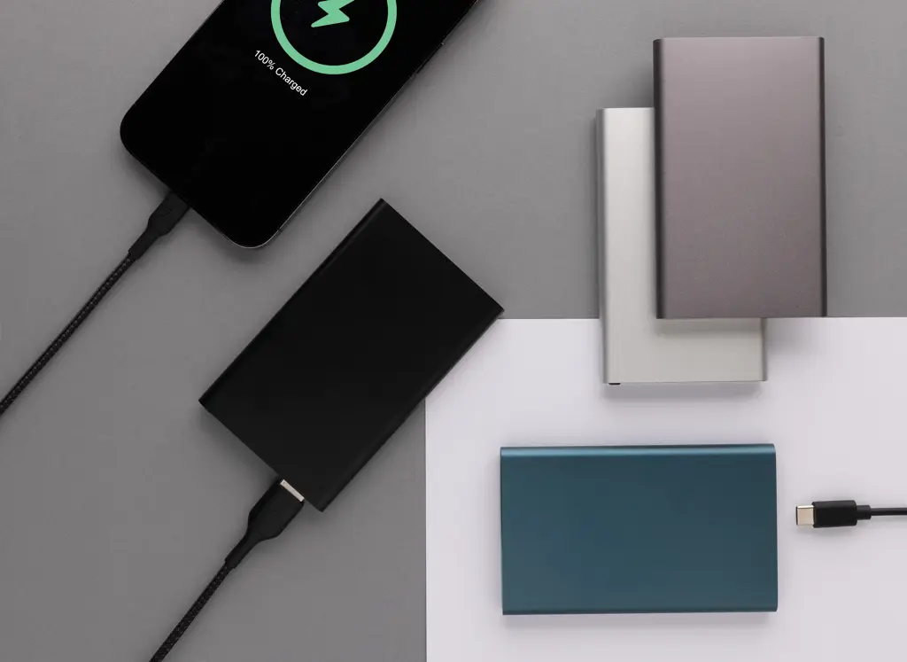 Power bank 4000 mah type-C RCS P322.42 black-9