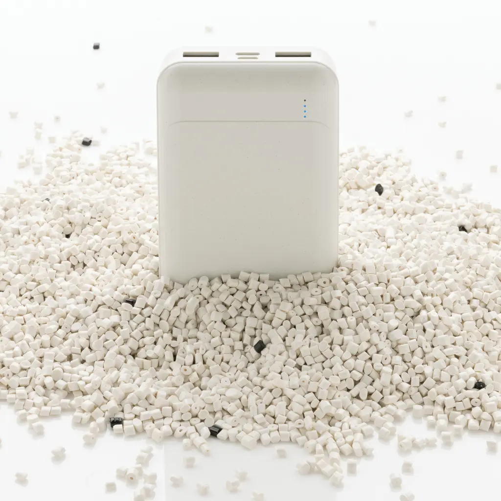 Power bank od reciklirane plastike 10.000 mAh P322.66 white-10