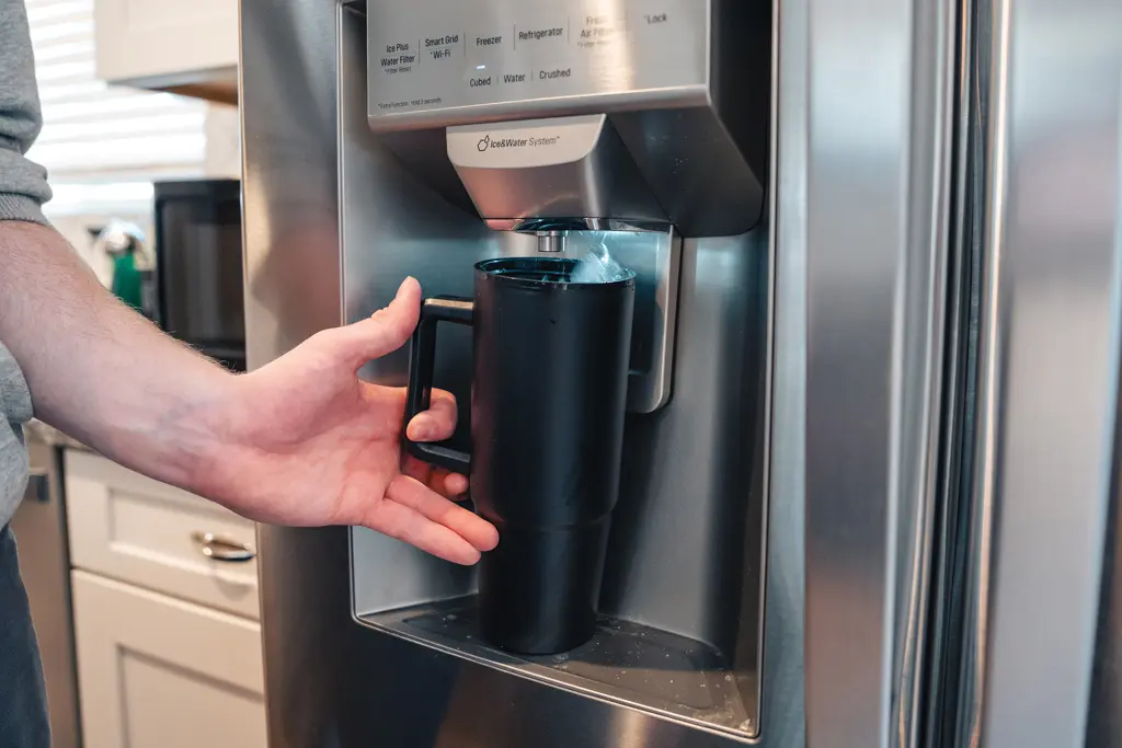 Termo čaša s ručkom 900 ml Tana P437.10 black-9