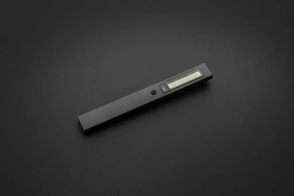 Džepna lampica Gear X sa USB punjenjem P513.18 grey-10