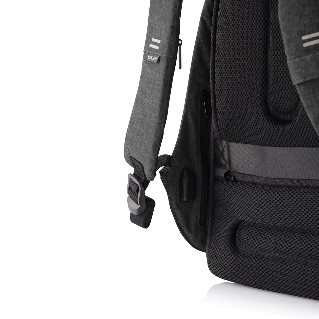 Ruksak Bobby Hero Regular sa zaštitom od krađe P705.29 black-16