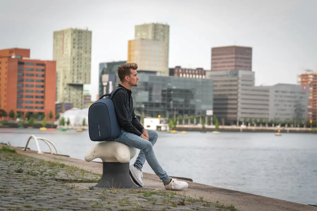 Ruksak Bobby Hero Regular sa zaštitom od krađe P705.29 navy-20