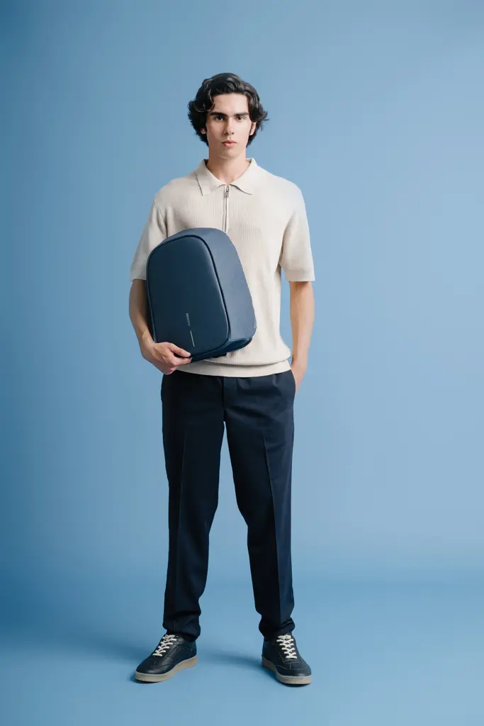 Ruksak Bobby Hero Regular sa zaštitom od krađe P705.29 navy-24