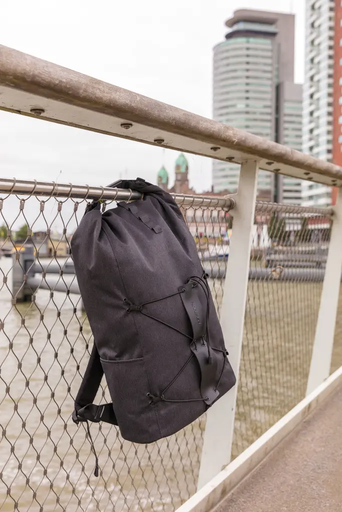 Protuprovalni ruksak Bobby Urban Lite P705.50 black-18