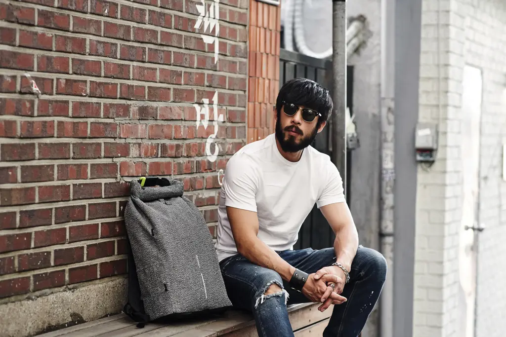 Protuprovalni ruksak Bobby Urban P705.64 grey-63