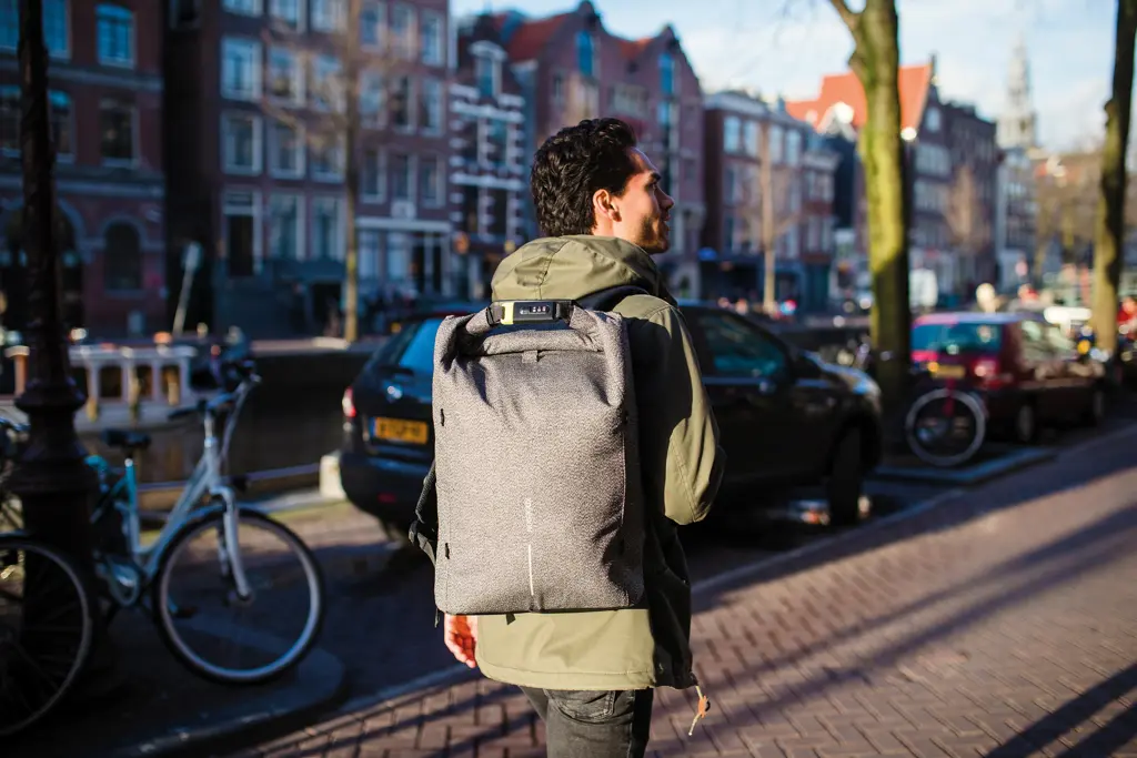 Protuprovalni ruksak Bobby Urban P705.64 grey-47