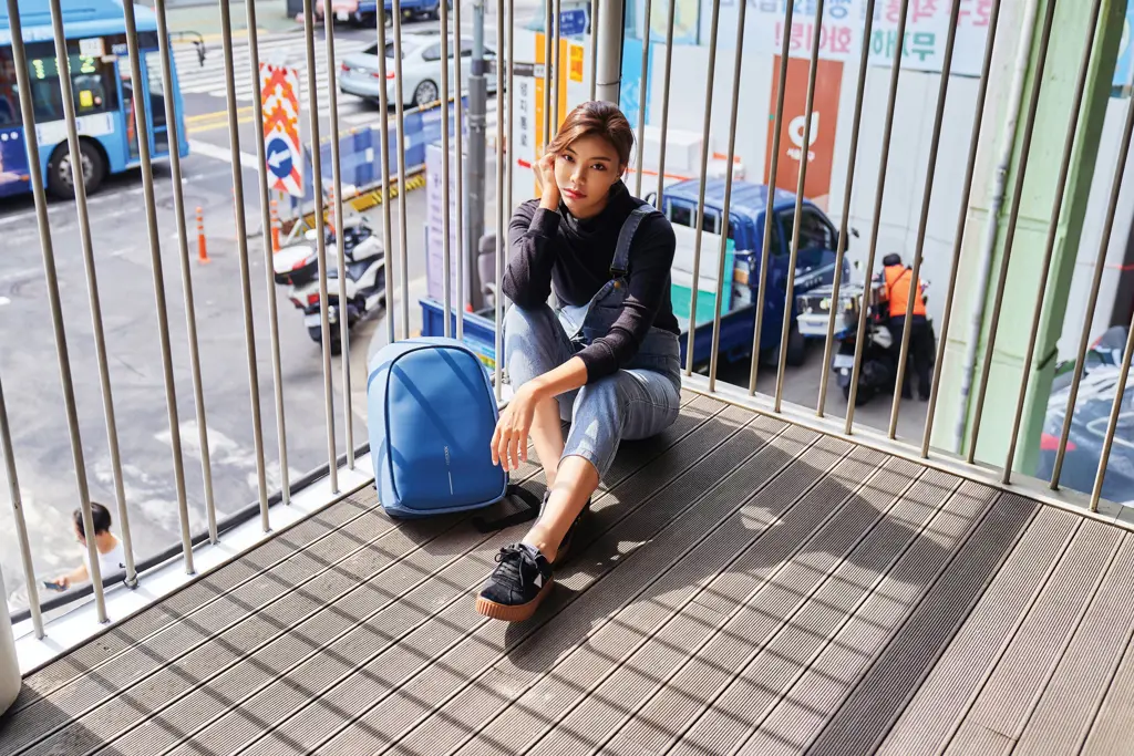 Ruksak Bobby Hero Small sa zaštitom od krađe P705.70 light blue-21