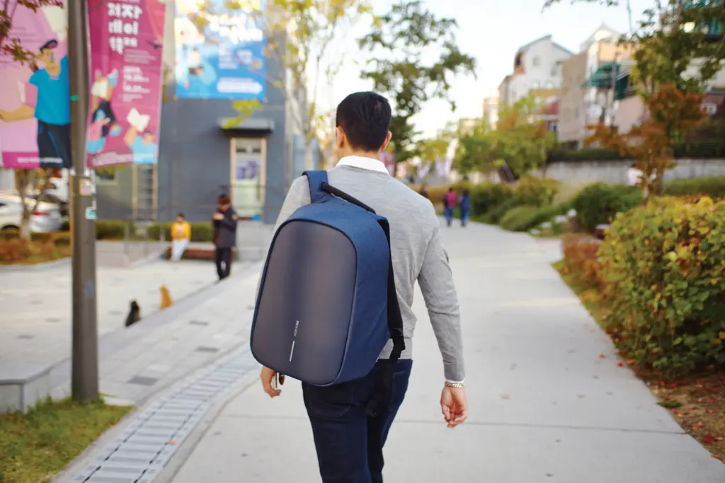 Ruksak Bobby Hero XL sa zaštitom od krađe P705.71 navy-23