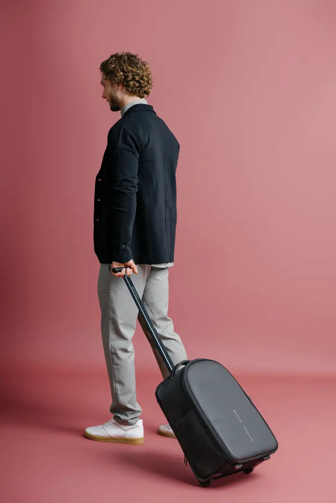 Putna torba sa kotačima Bobby P705.77 black-40