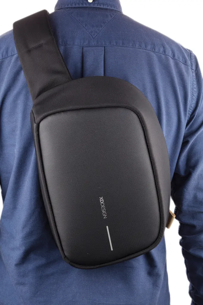 Ruksak Bobby Sling P705.78 black-12