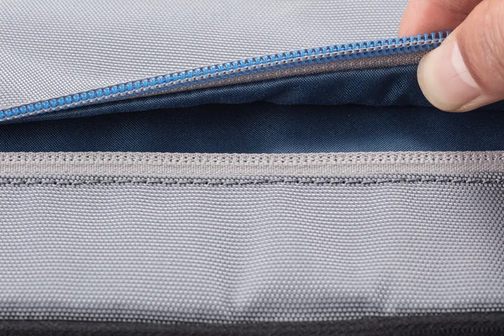 Ruksak Bobby Sling P705.78 grey-14