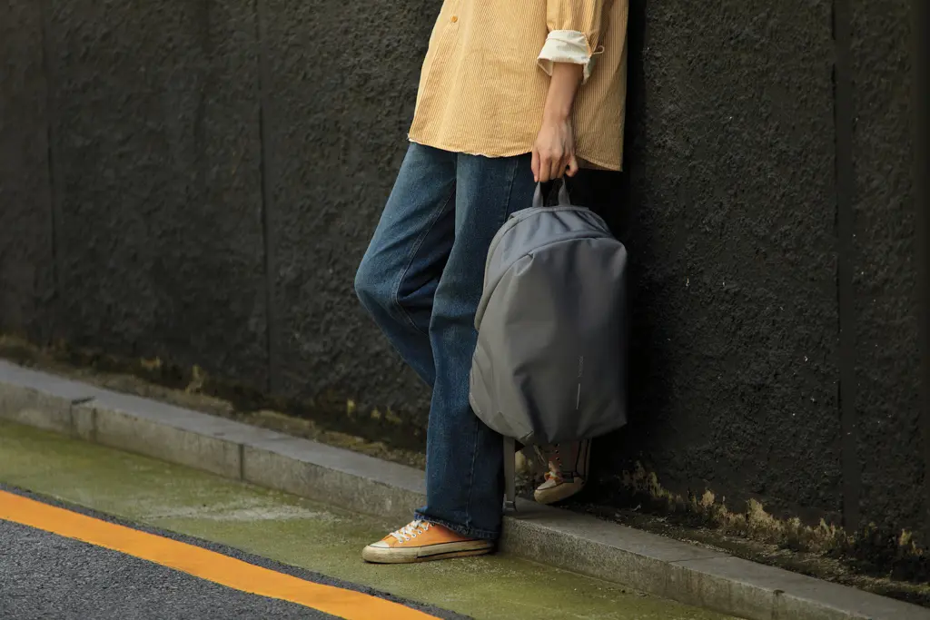 Ruksak Bobby Soft sa zaštitom od krađe P705.79 grey-21