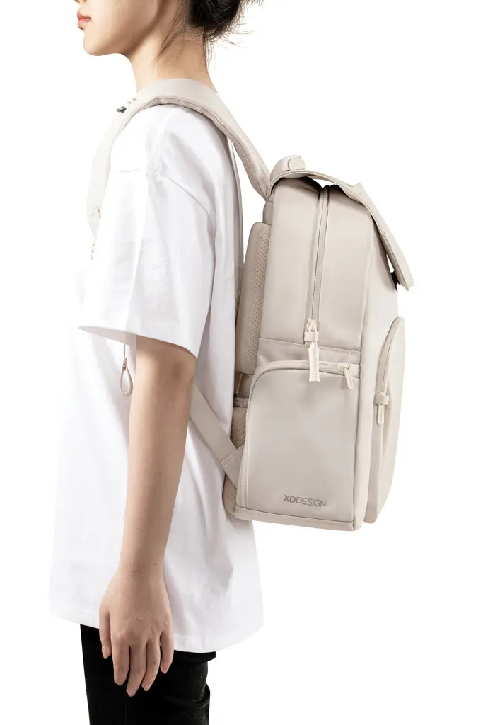 Ruksak XD Design Soft Daypack P705.98 beige-24