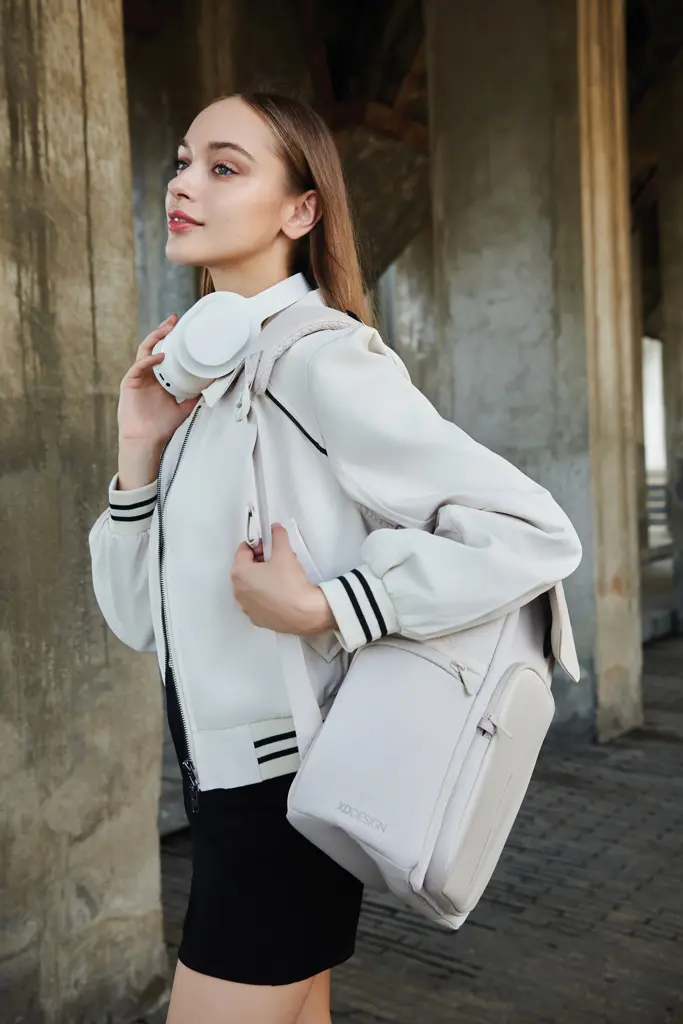Ruksak XD Design Soft Daypack P705.98 beige-30