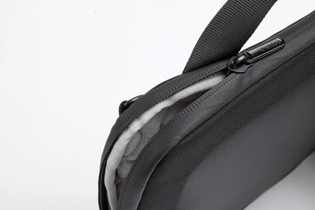 Torba za laptop XD Design 16" P706.23 black-12