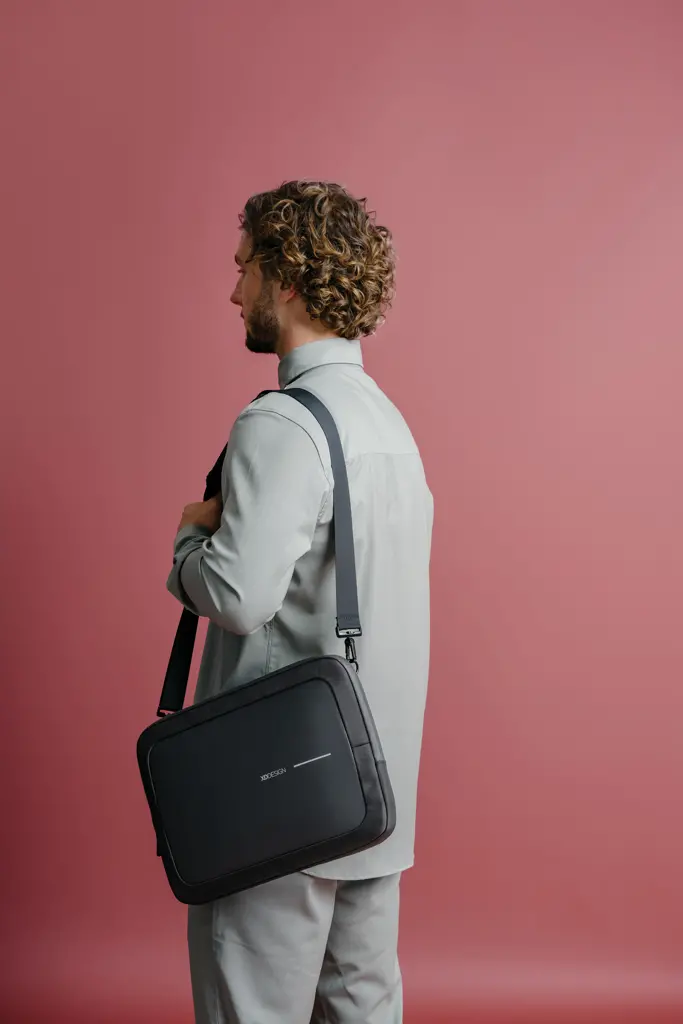 Torba za laptop XD Design 16" P706.23 black-22