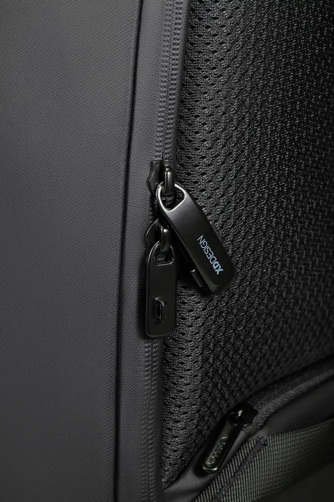 Ruksak Bobby Edge P706.25 black-11