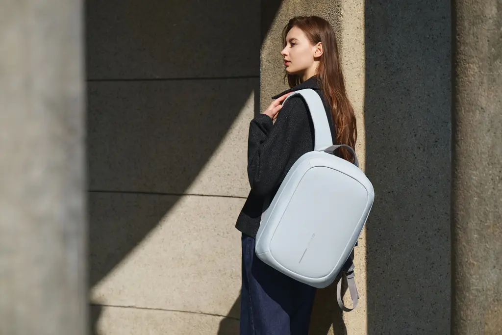 Ruksak Bobby Edge P706.25 off white-26