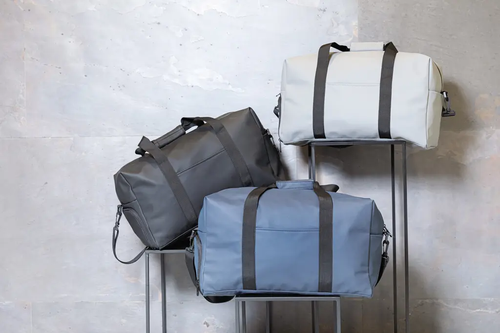Vikend torba od umjetne kože P707.06 black-9