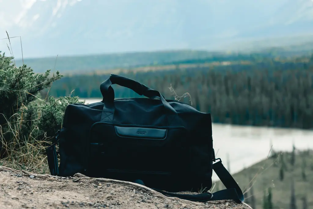 Vikend torba Swiss Peak AWARE™ P707.12 black-16