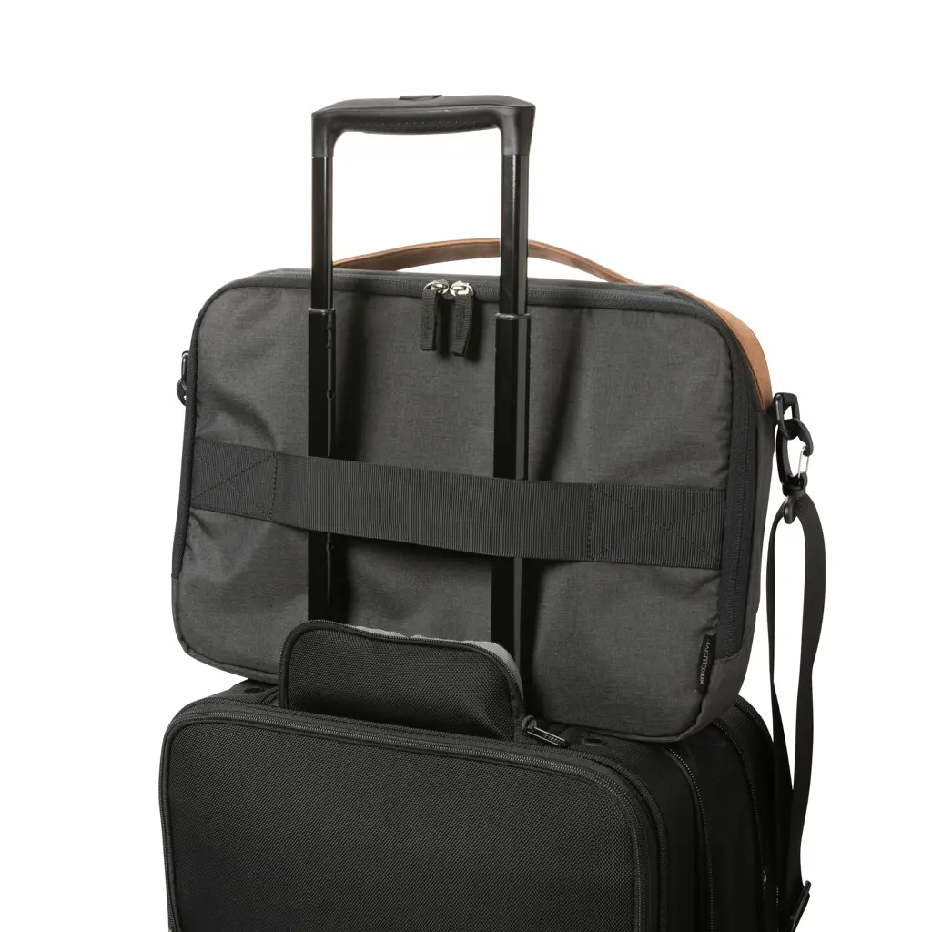 Torba za laptop od 15,6'' Impact AWARE™ 300D P732.18 black-7