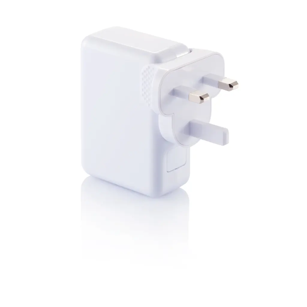 Putni priključak s 4 USB ulaza P820.37 white-2