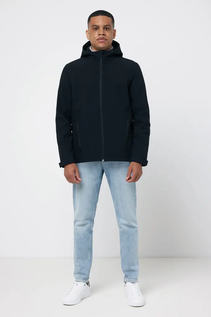 Iqoniq Makalu muška jakna od mekane školjke od recikliranog poliestera T1700 black 4XL-24