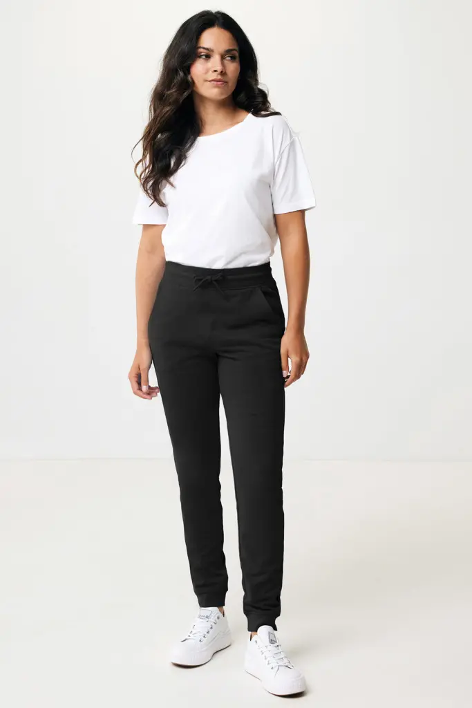 Jogger hlače od recikliranog pamuka Iqoniq Cooper T9500 black L-10