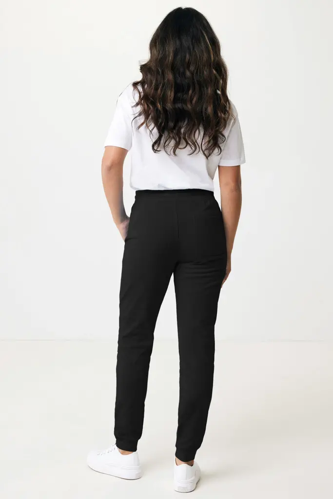 Jogger hlače od recikliranog pamuka Iqoniq Cooper T9500 black L-13