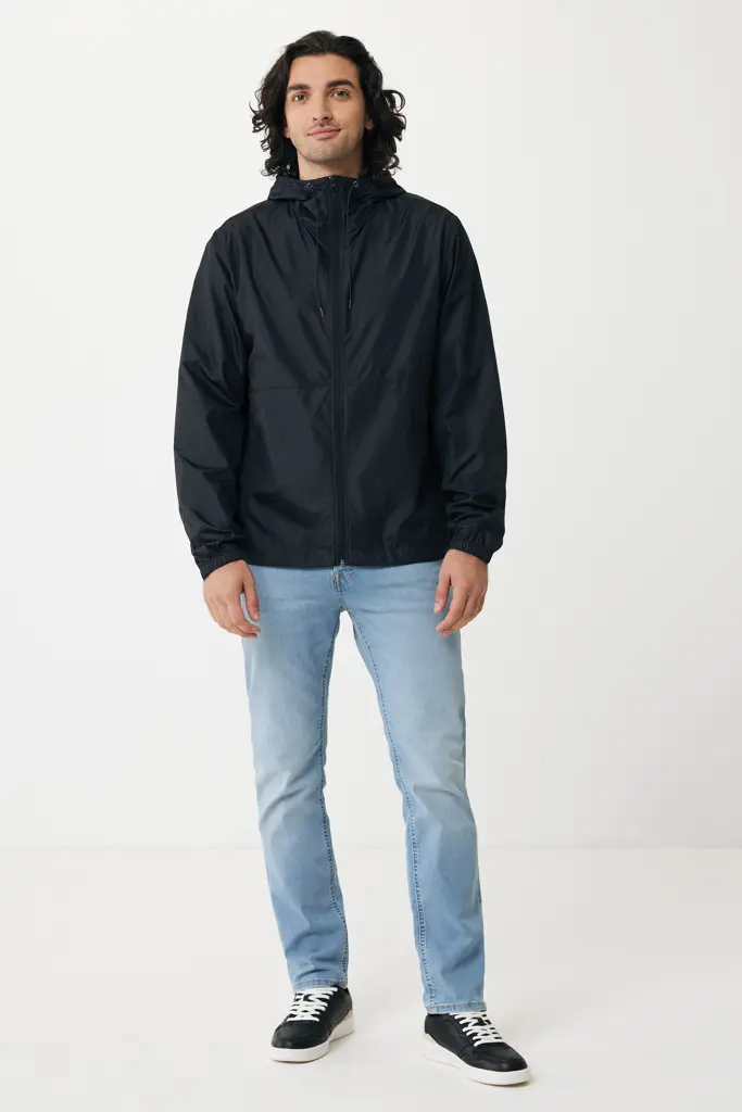 Iqoniq Logan lagana jakna od recikliranog poliestera T9701 black 4XL-22