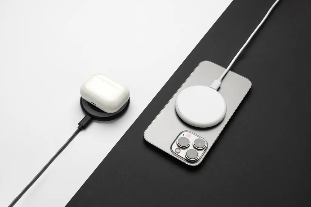 Bežični punjač 3u1 Magnapad 15W RCS P309.01 white-16