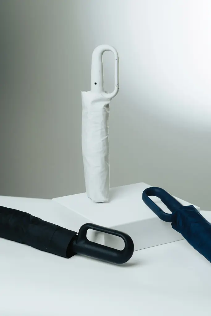 Kišobran s karabinerom Yara 21" AWARE™ RPET P850.71 navy-10
