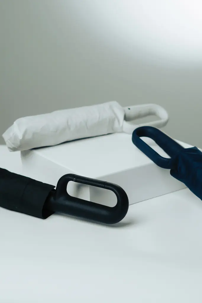 Kišobran s karabinerom Yara 21" AWARE™ RPET P850.71 navy-11