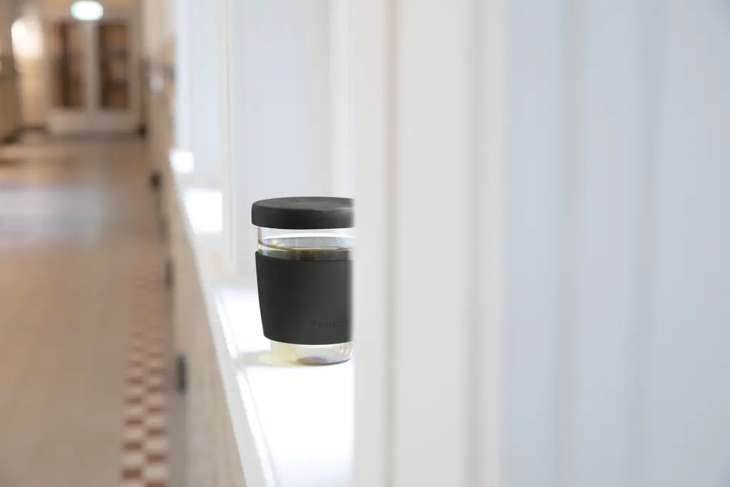 Čaša sa silikonskim poklopcem i navlakom, 360 ml Ukiyo P432.70 black-7