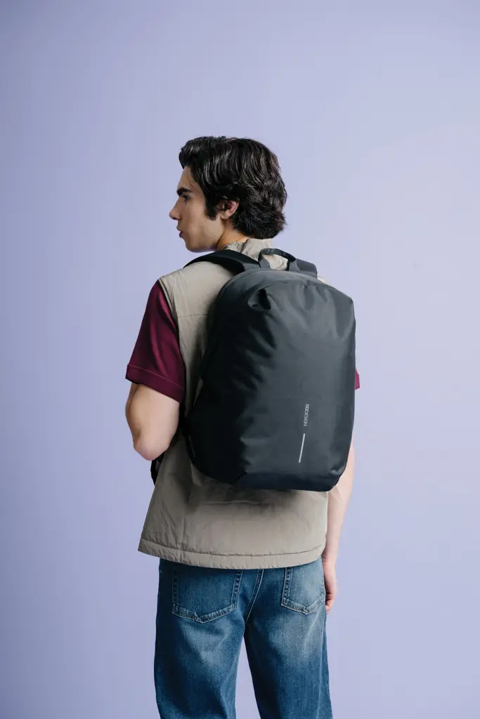 Ruksak Bobby Soft sa zaštitom od krađe P705.79 black-27