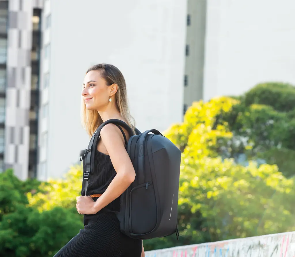Ruksak Bizz P705.93 black-26