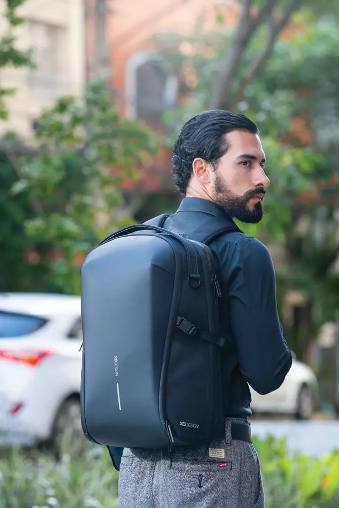Ruksak Bizz P705.93 black-28