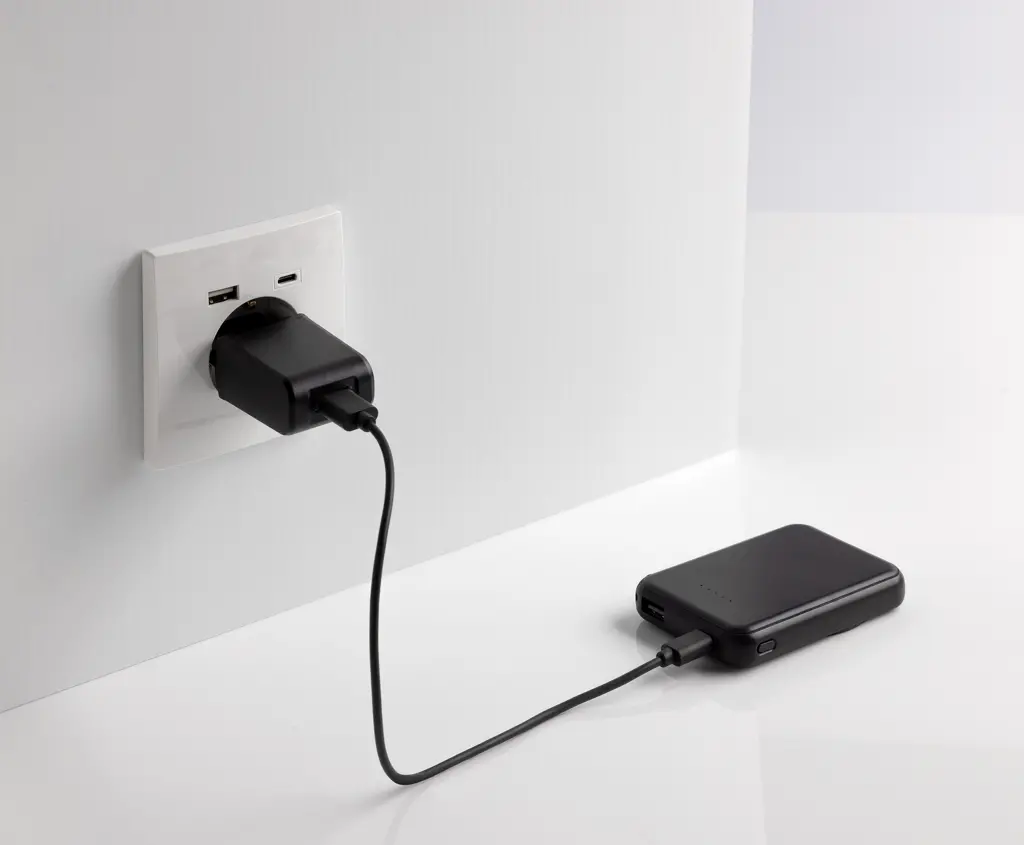 Magnetski Power bank 5000 mah 5 W Stellar RCS P322.59 black-8