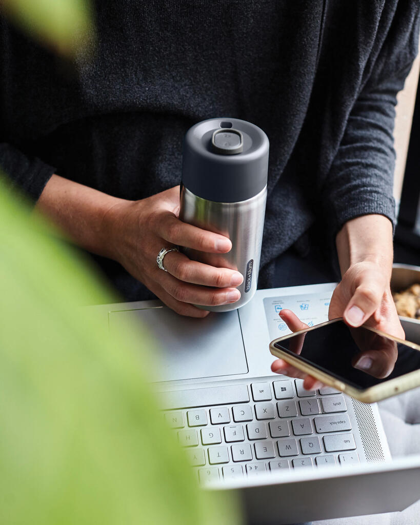 Putna posuda Black+Blum P439.15 grey-10