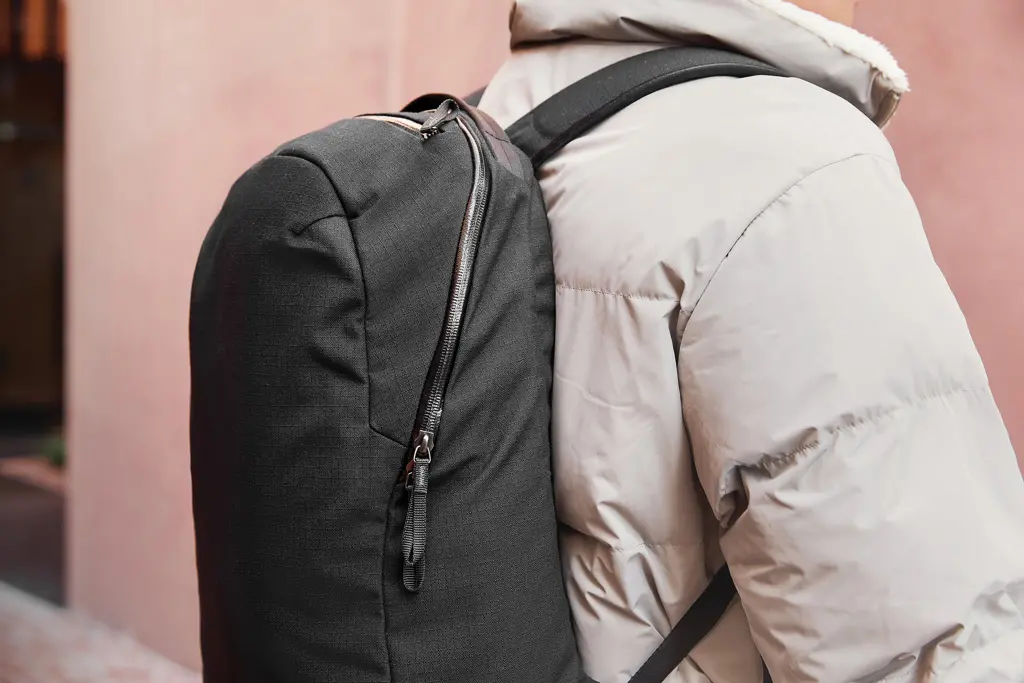 Ruksak Bellroy P763.35 black-16