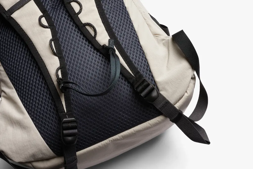 Torba Bellroy Lite P763.36 beige-8