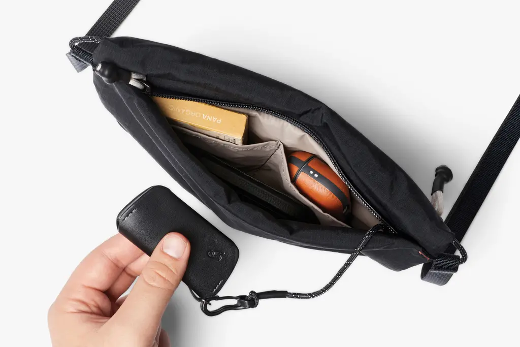 Torbica Bellroy Lite P763.38 black-6