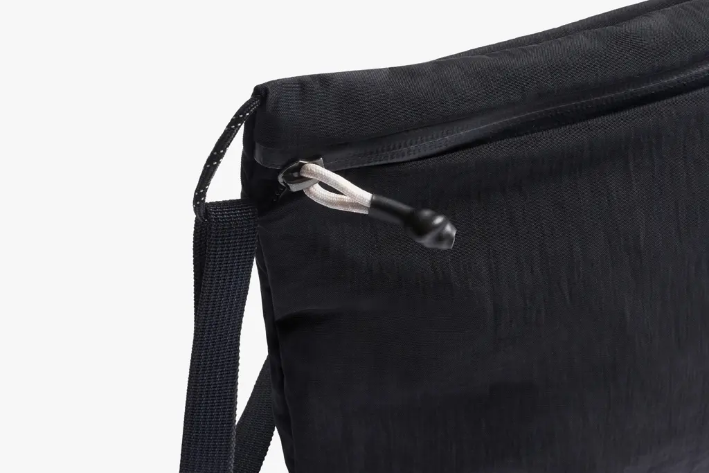 Torbica Bellroy Lite P763.38 black-7