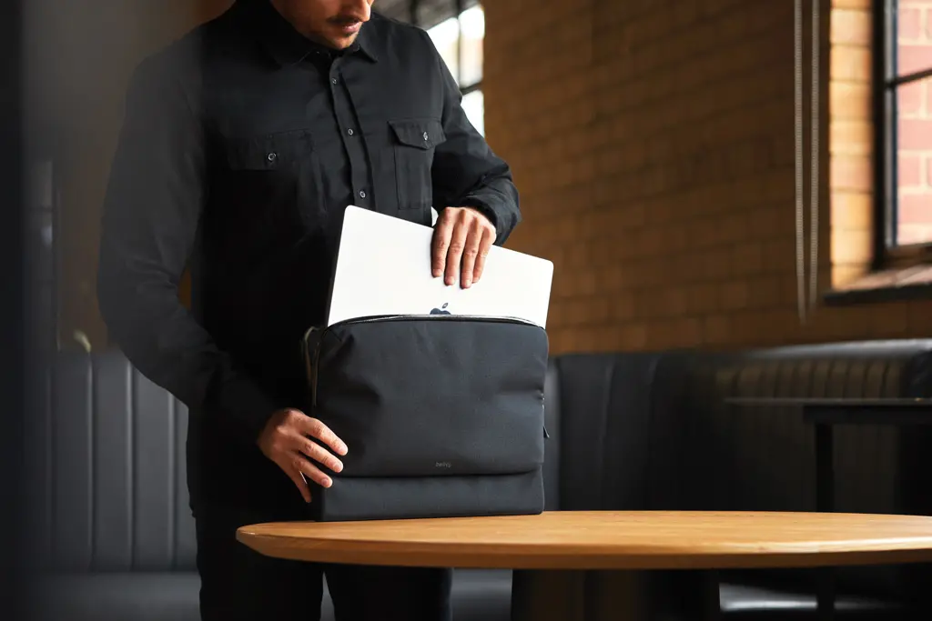 Torba za laptop 16'' Bellroy P763.40 black-13