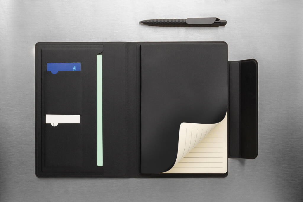 Magnetski portfelj A5 Stuart RCS P774.63 black-12