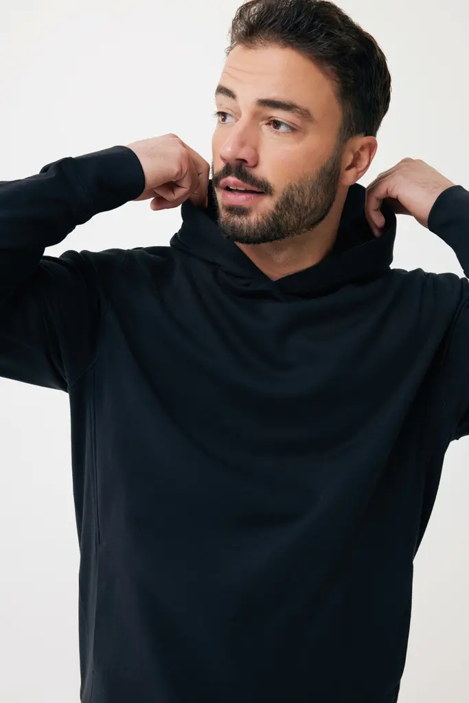 Iqoniq Yengo recycled cotton hoodie with sidepockets-36