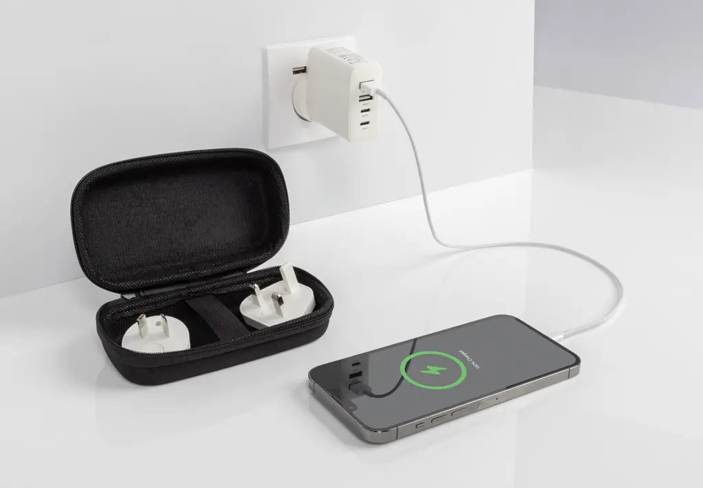 Punjač USB C TravelCharge Pro RCS P821.02 white-9
